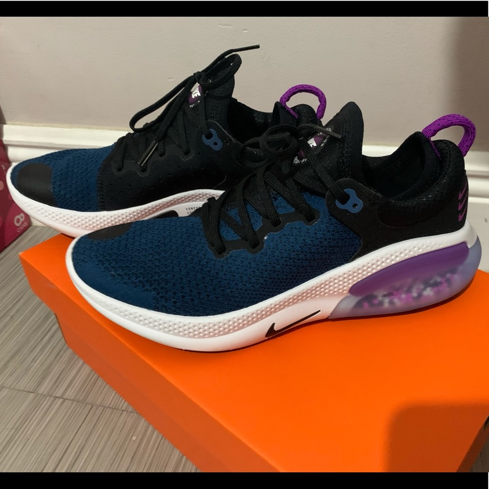 Nike Joyride Run Flyknit